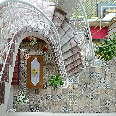 Sahira Butik Pakuan Syariah Hotel Богор Экстерьер фото