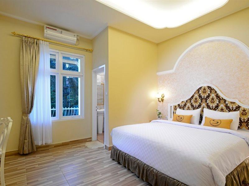 Sahira Butik Pakuan Syariah Hotel Богор Экстерьер фото