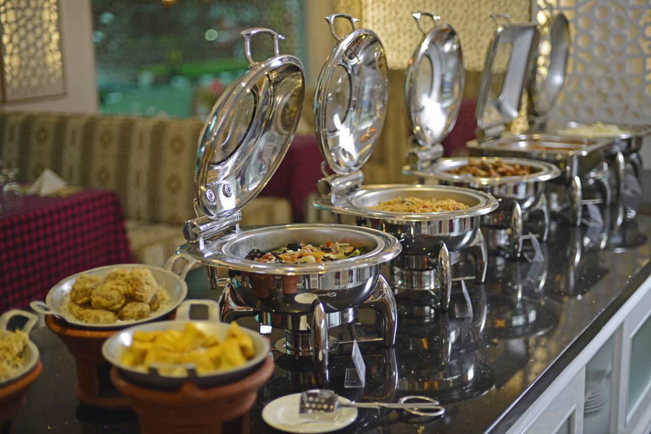 Sahira Butik Pakuan Syariah Hotel Богор Экстерьер фото